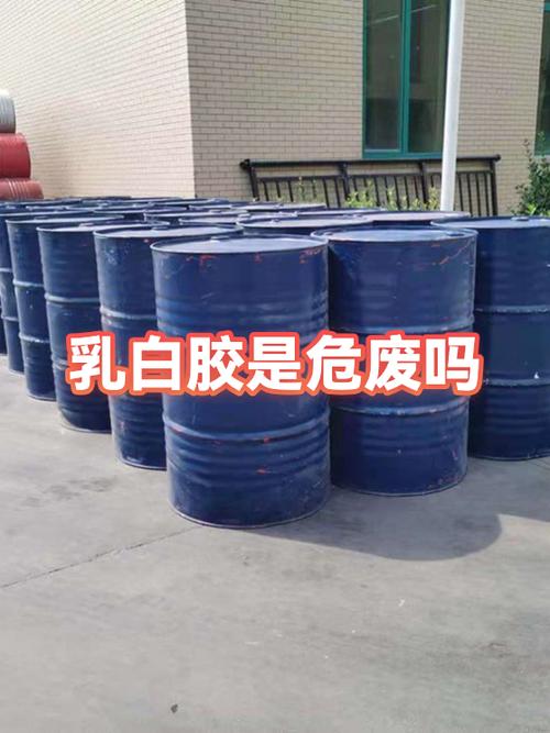 普通家用款干燥后无毒性,但工业级产品可能含微量甲醛